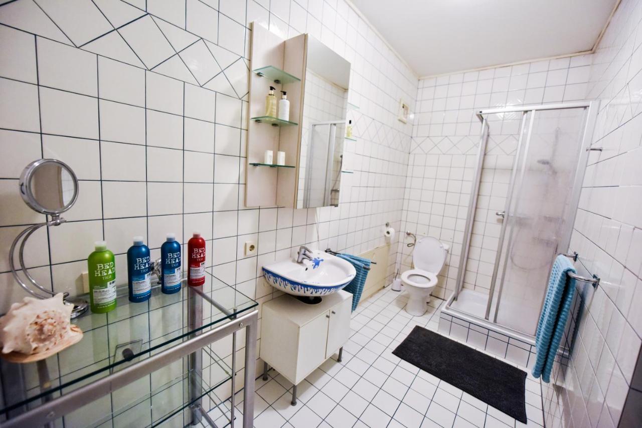 Apartamento Skyhigh Studio Stp Sankt Poelten Exterior foto